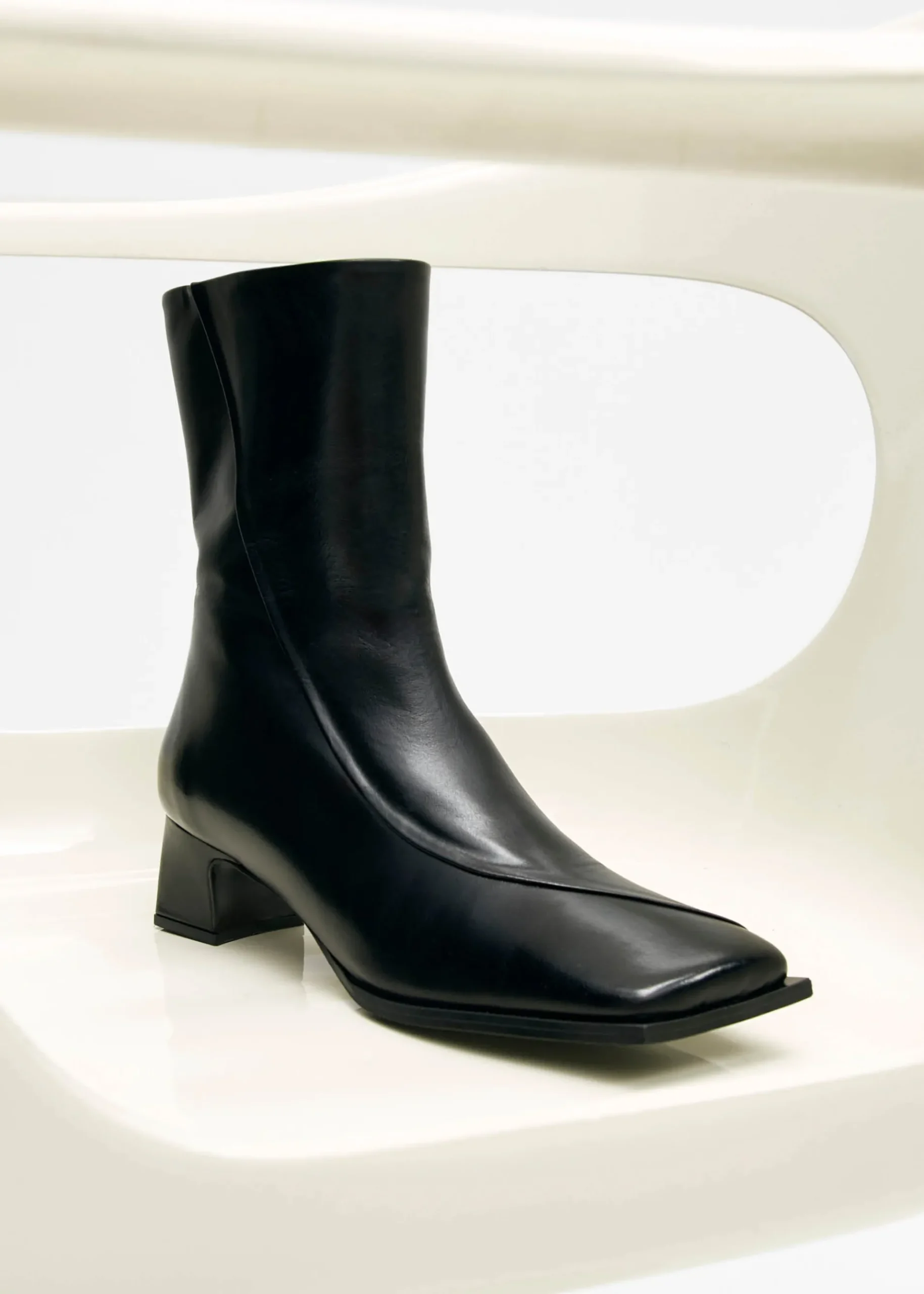 Chantal Schwarze Leder-Stiefeletten