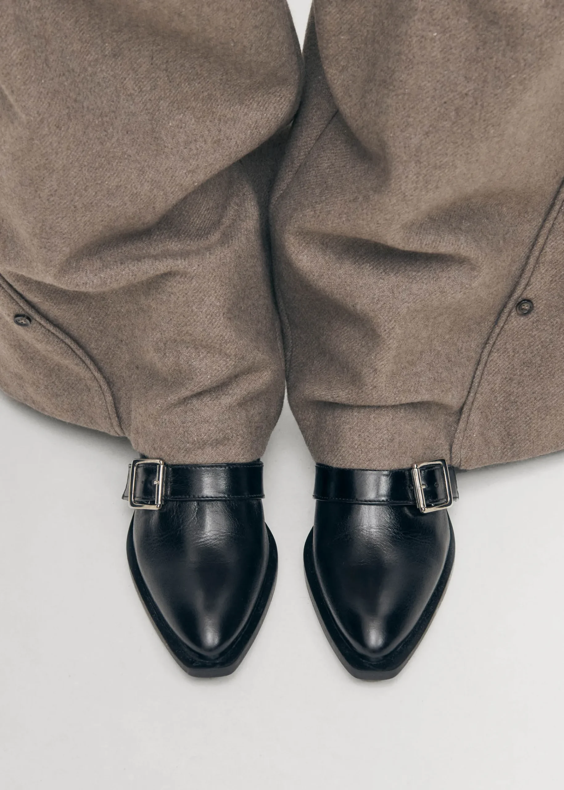 Eras Schwarze Lederstiefeletten