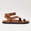 Myles Braune Ledersandalen