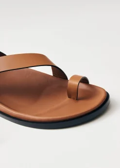 Myles Braune Ledersandalen