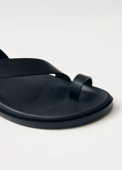 Myles Schwarze Ledersandalen