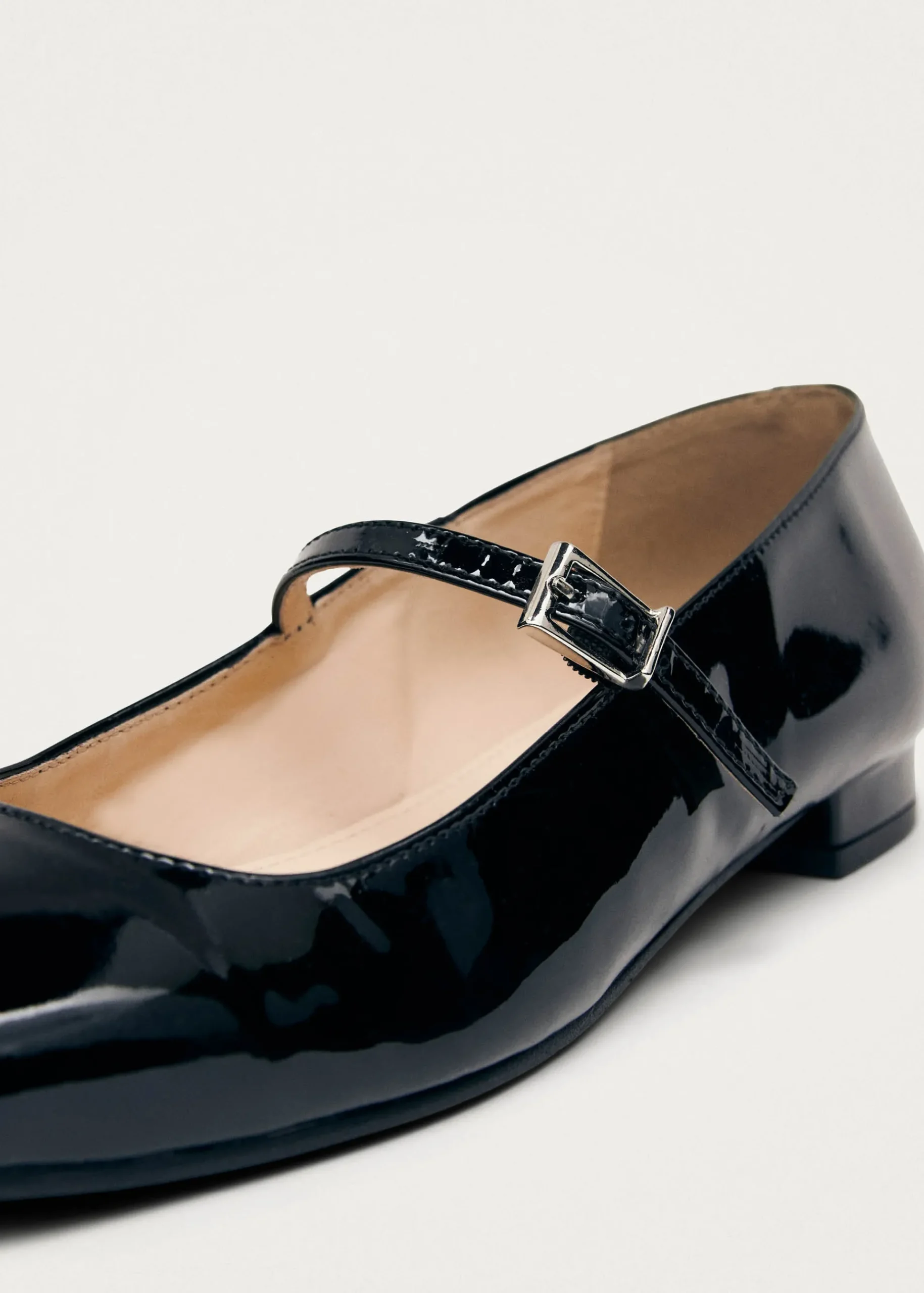 Por Do Sol Schwarze Lack-Ballerinas