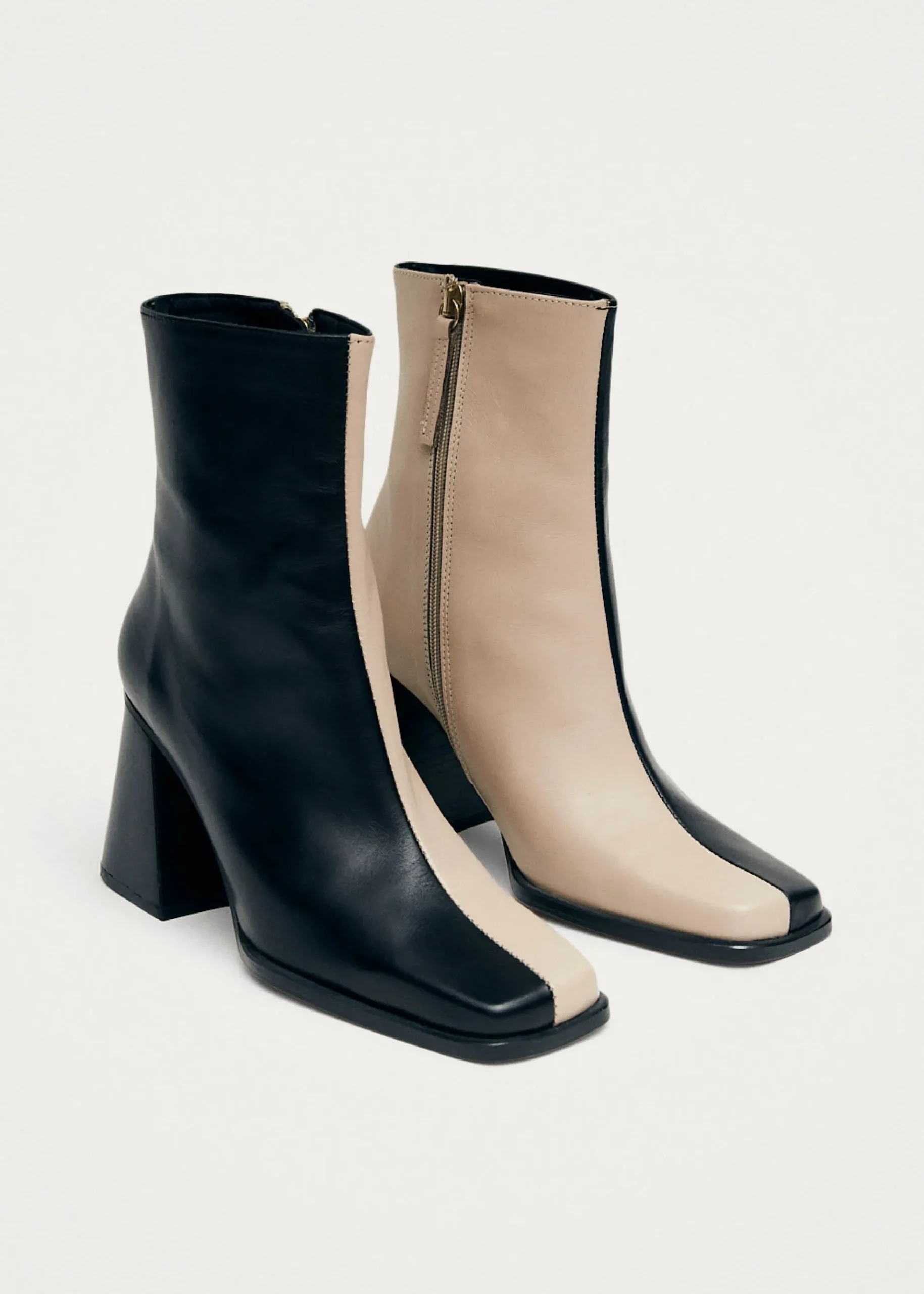 South Bicolor Schwarze und beigefarbene Lederstiefel